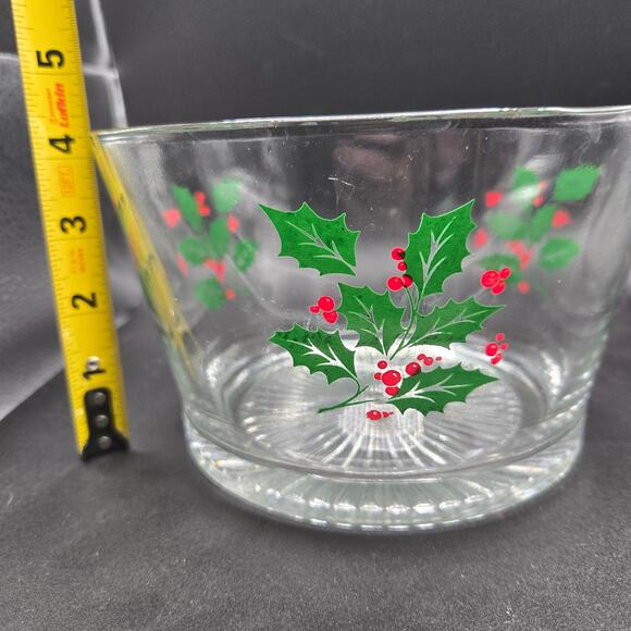 Vintage Indiana Glass Christmas Bowl Green Holly Leaves Red Berries - Picture 7 of 8
